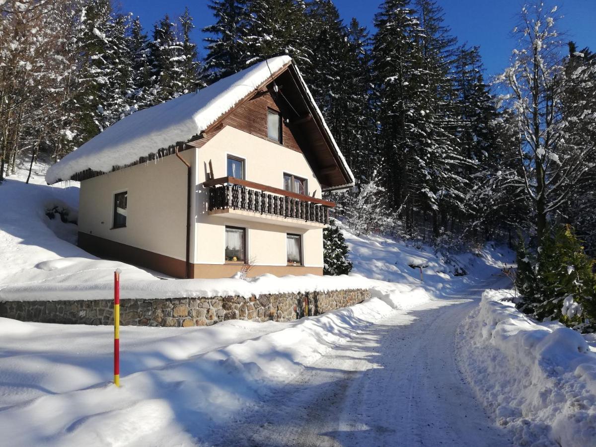 Holiday Home Forest Peace, Lavrovec Hlevni Vrh ภายนอก รูปภาพ