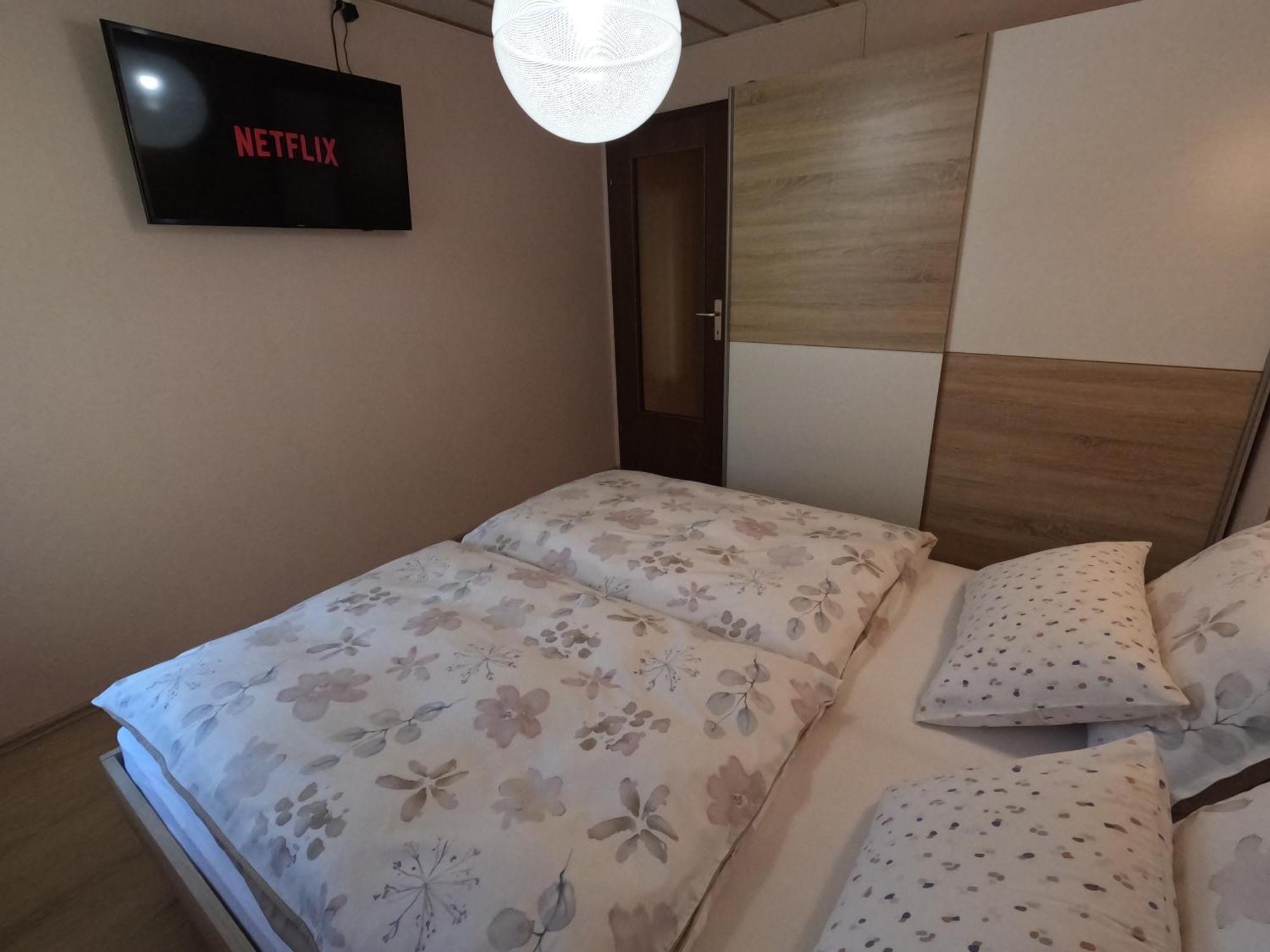 Holiday Home Forest Peace, Lavrovec Hlevni Vrh ภายนอก รูปภาพ