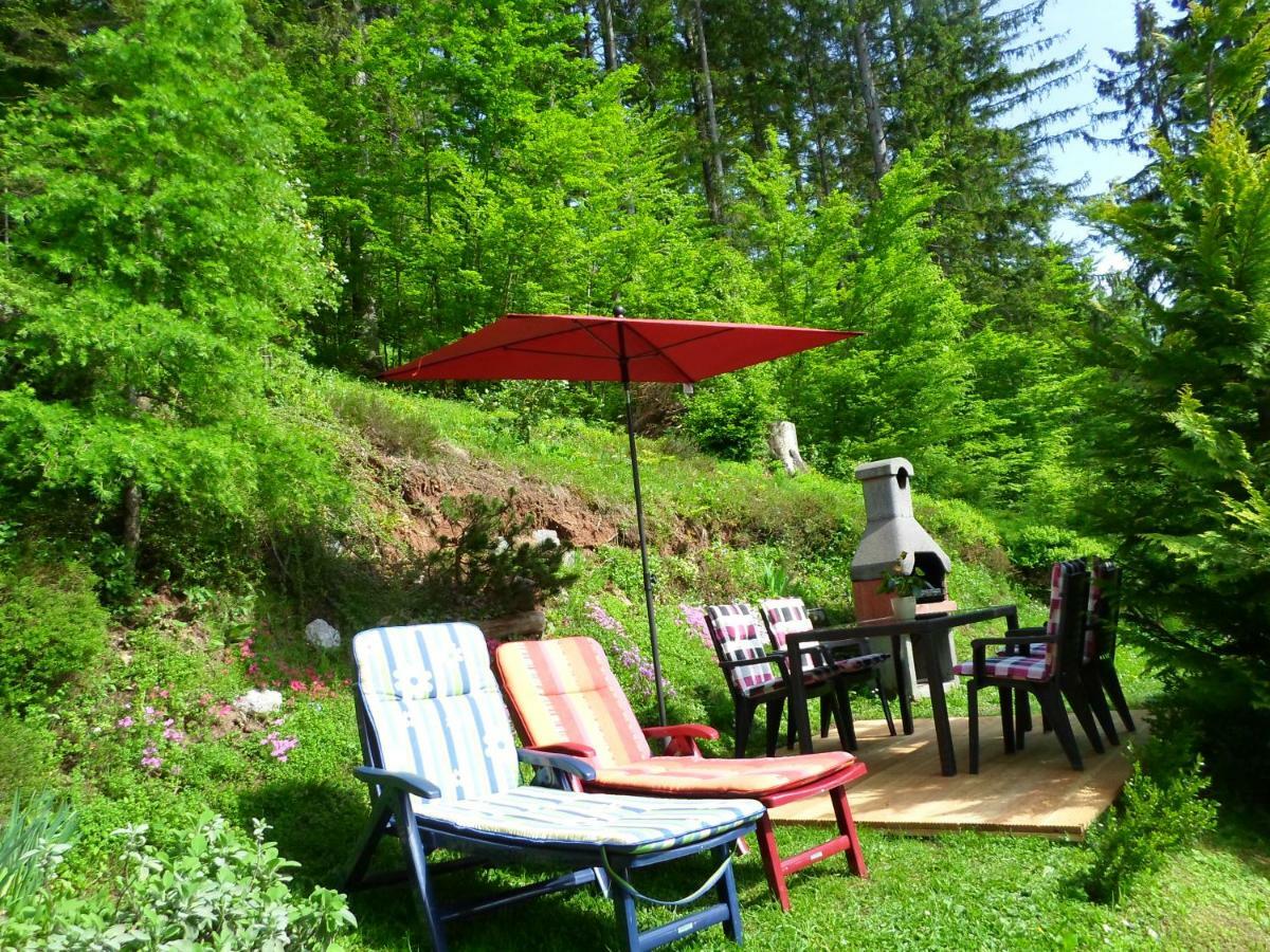 Holiday Home Forest Peace, Lavrovec Hlevni Vrh ภายนอก รูปภาพ